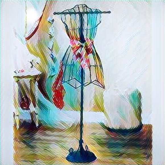 Abiding Apparel • Fashion Reclaimed - Picture 4 of 4